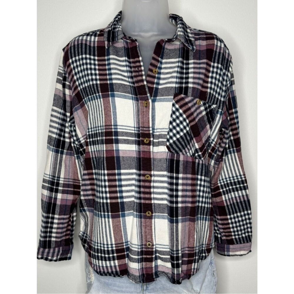 Forever 21 Blue, Burgundy, White & Black Plaid Flannel Button Down. Size Medium